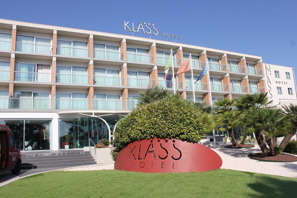Klass Hotel Castelfidardo Kültér fotó