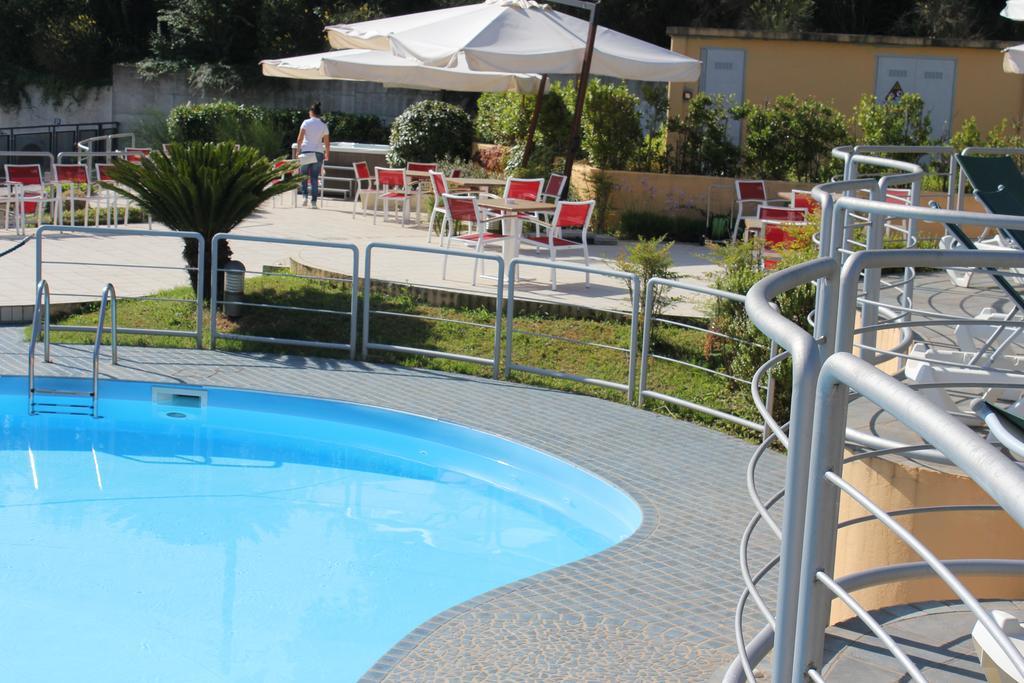 Klass Hotel Castelfidardo Kültér fotó