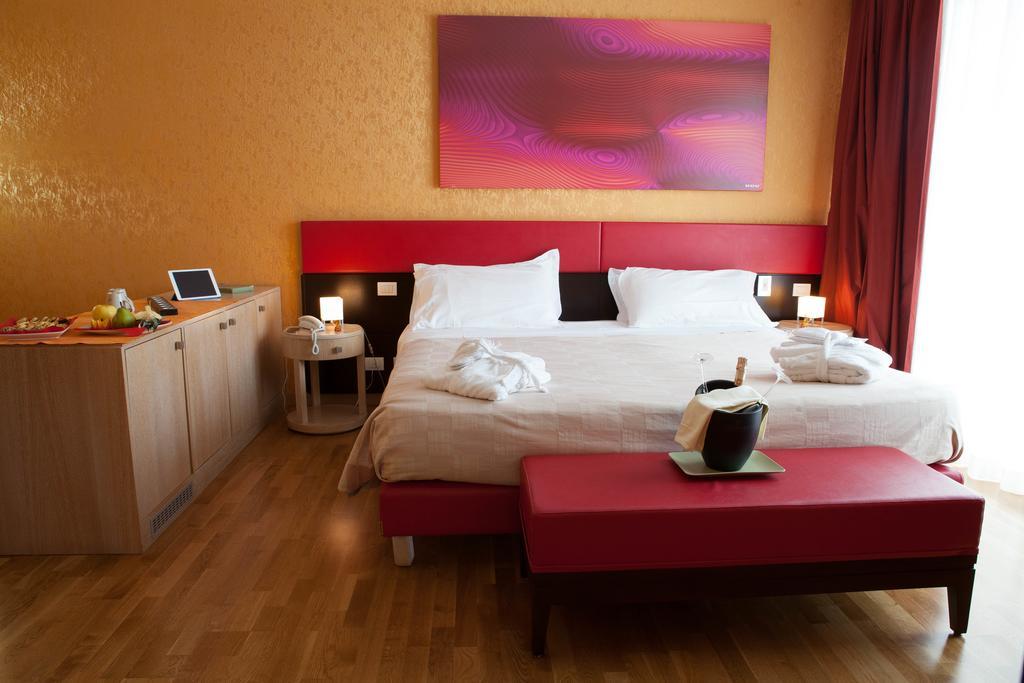 Klass Hotel Castelfidardo Kültér fotó