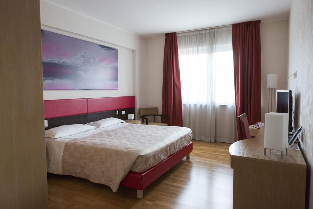Klass Hotel Castelfidardo Kültér fotó