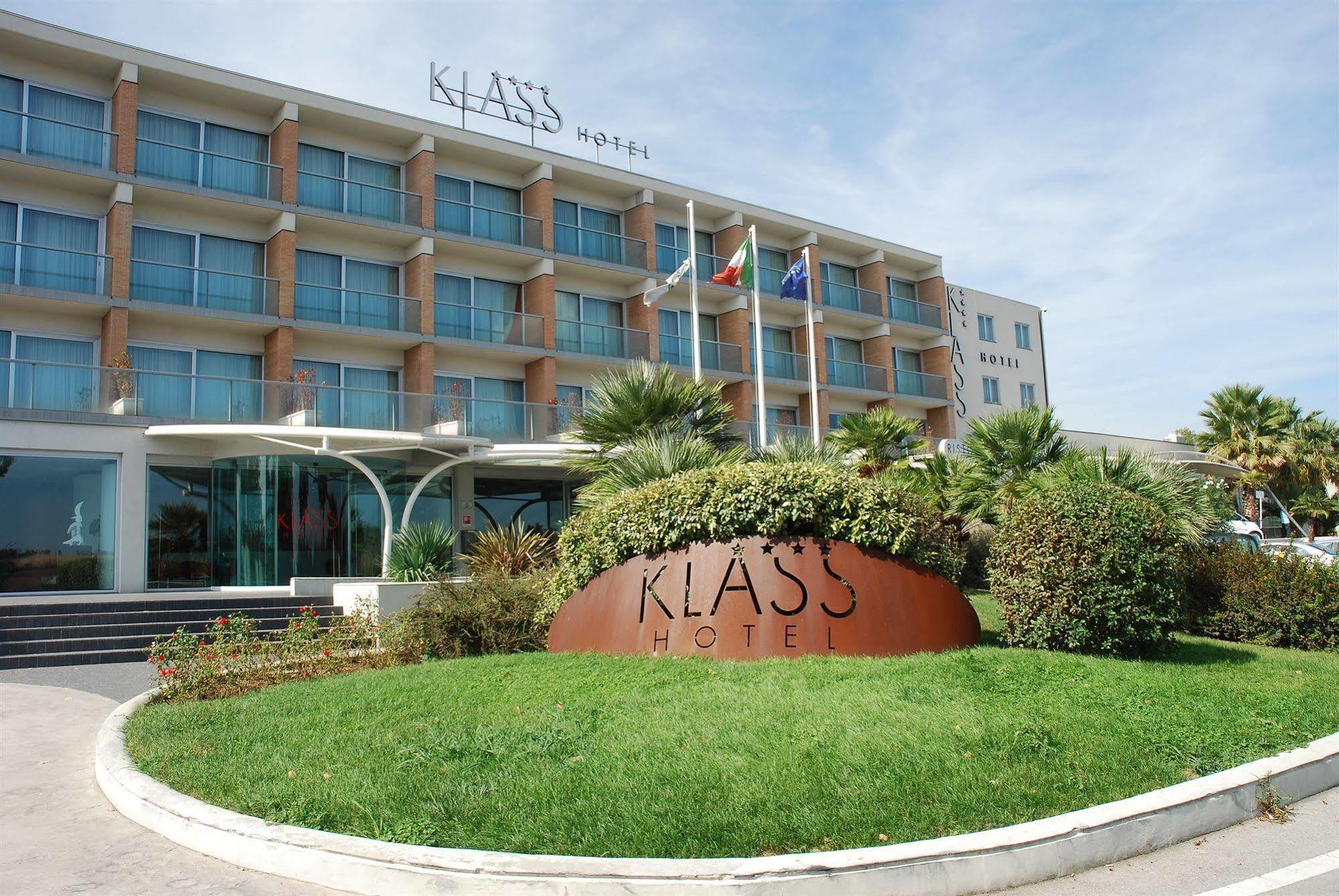 Klass Hotel Castelfidardo Kültér fotó